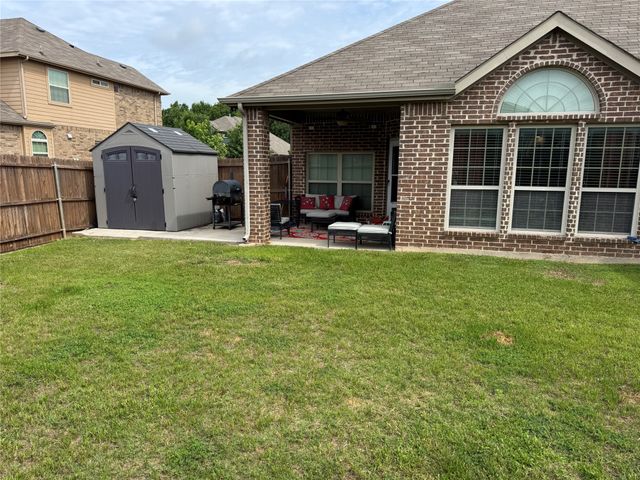 1748 River Run Drive, Desoto, TX 75115