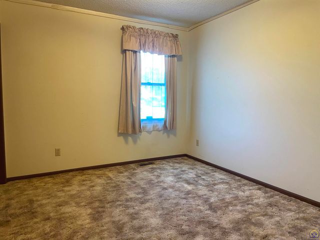 4117 SE Colorado AVE, Topeka, KS 66609