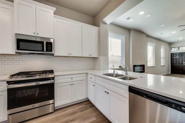 1127 Mesa Street, Sherman, TX 75090