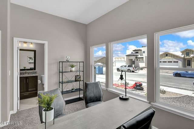 205 Bonnie Trail, Santa Teresa, NM 88008