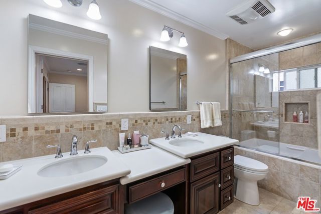 547 South Street, Glendale, CA 91202