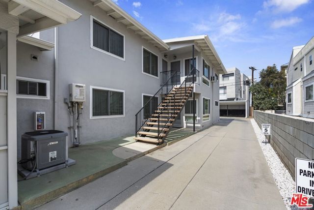 547 South Street, Glendale, CA 91202