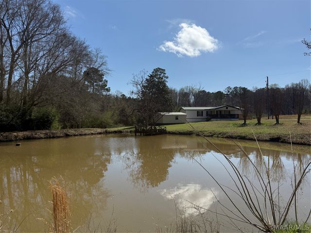 3027 35th Avenue, Lanett, AL 36863