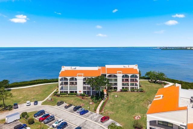 302 MARINER DRIVE 302, Tarpon Springs, FL 34689