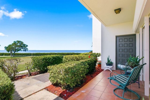 302 MARINER DRIVE 302, Tarpon Springs, FL 34689