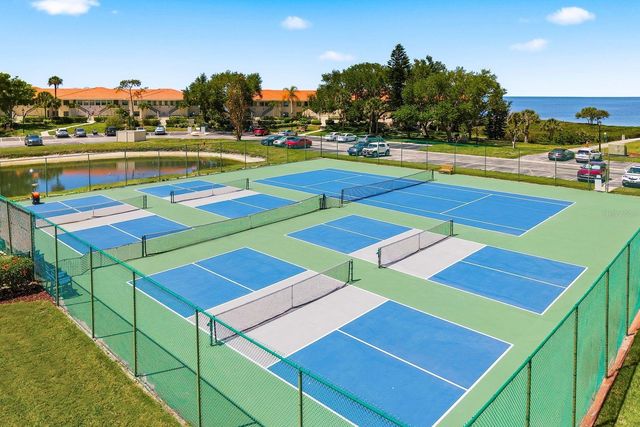 302 MARINER DRIVE 302, Tarpon Springs, FL 34689