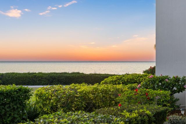 302 MARINER DRIVE 302, Tarpon Springs, FL 34689