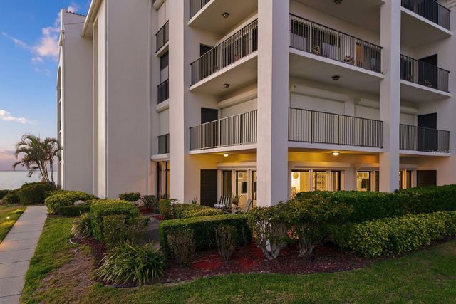 302 MARINER DRIVE 302, Tarpon Springs, FL 34689