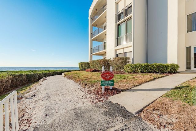 302 MARINER DRIVE 302, Tarpon Springs, FL 34689