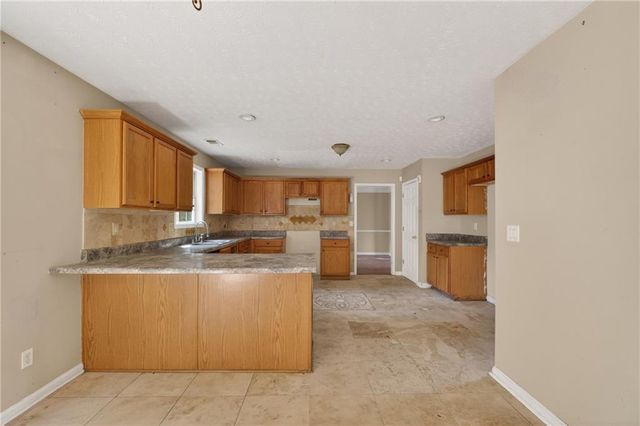 587 Wynmeadow Court, Stone Mountain, GA 30087
