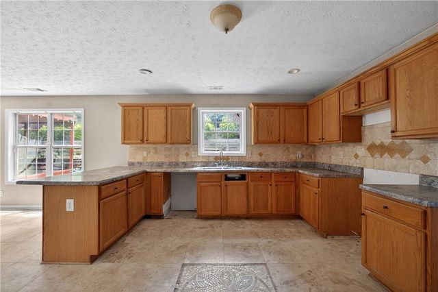 587 Wynmeadow Court, Stone Mountain, GA 30087