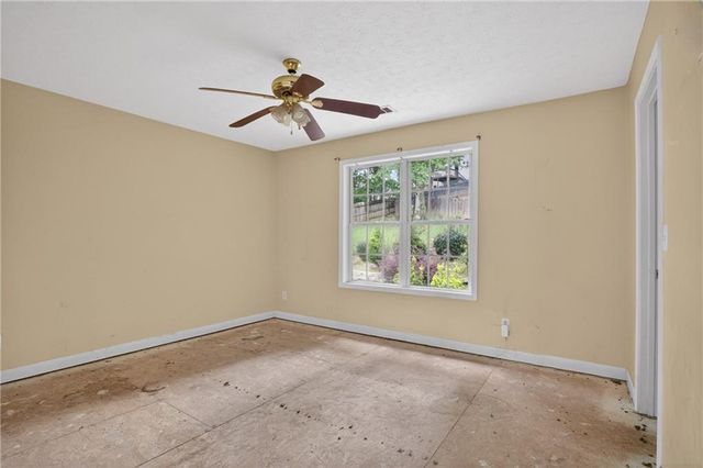 587 Wynmeadow Court, Stone Mountain, GA 30087
