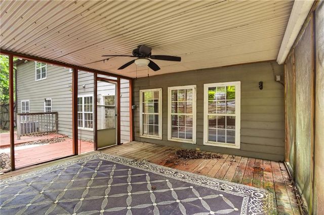 587 Wynmeadow Court, Stone Mountain, GA 30087