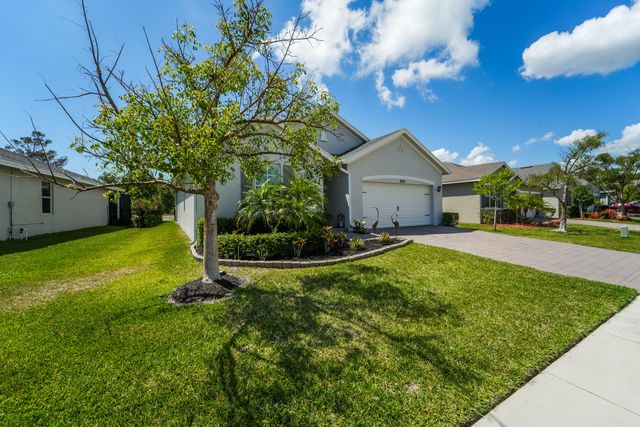 1554 NE White Pine Terrace, Ocean Breeze, FL 34957