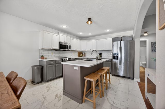 2309 S 12th Street, Ozark, MO 65721