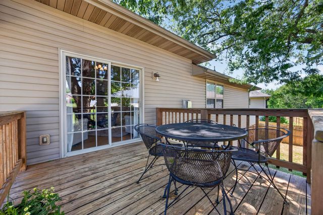 2309 S 12th Street, Ozark, MO 65721