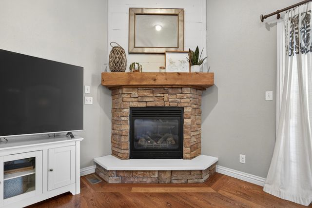 2309 S 12th Street, Ozark, MO 65721