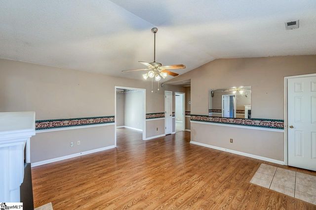 112 Homestead Drive, Boiling Springs, SC 29316