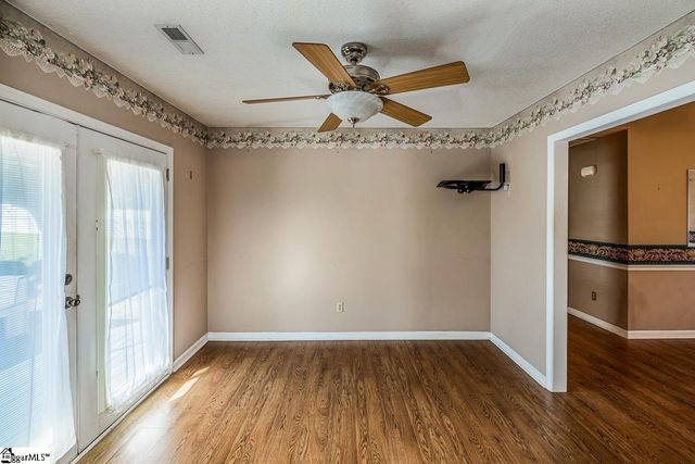 112 Homestead Drive, Boiling Springs, SC 29316