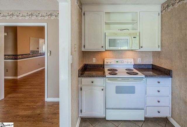 112 Homestead Drive, Boiling Springs, SC 29316