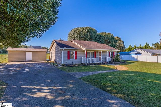 112 Homestead Drive, Boiling Springs, SC 29316