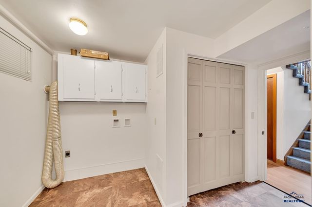 3317 FLINT DR, Rapid City, SD 57701
