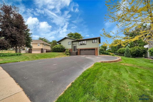 3317 FLINT DR, Rapid City, SD 57701
