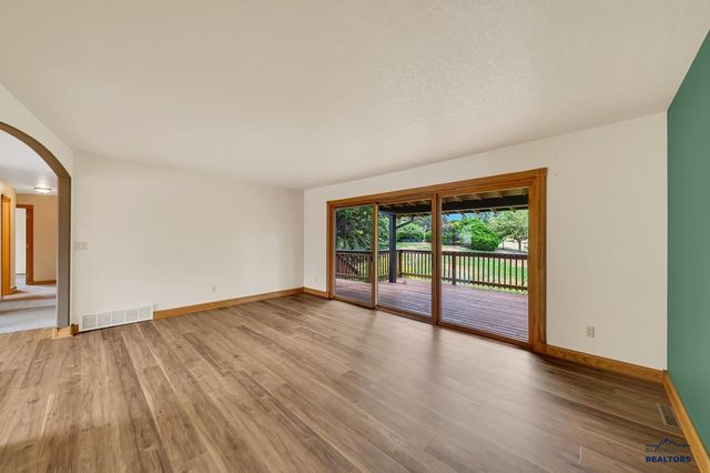 3317 FLINT DR, Rapid City, SD 57701