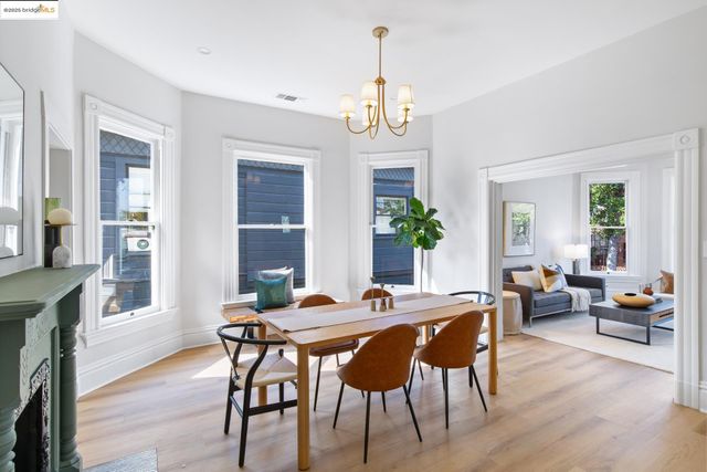 1023 54Th St, Oakland, CA 94608