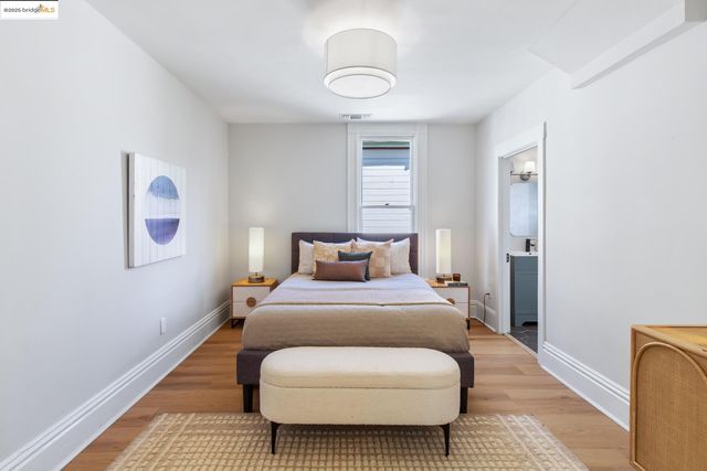 1023 54Th St, Oakland, CA 94608