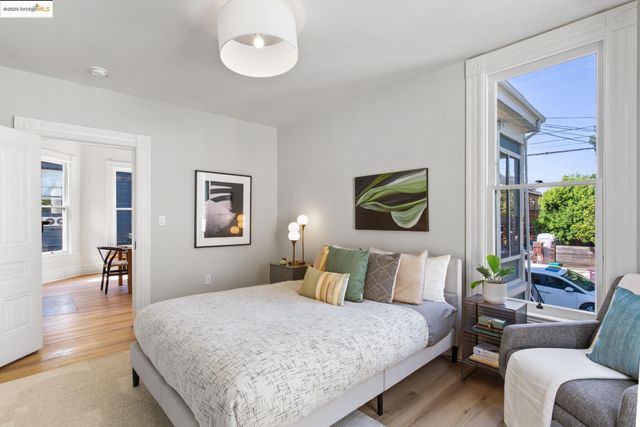 1023 54Th St, Oakland, CA 94608