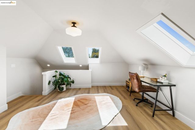 1023 54Th St, Oakland, CA 94608