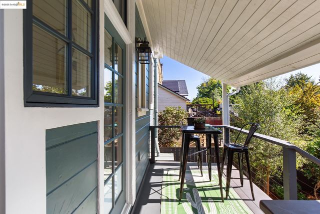 1023 54Th St, Oakland, CA 94608