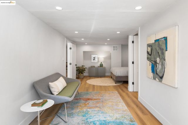 1023 54Th St, Oakland, CA 94608