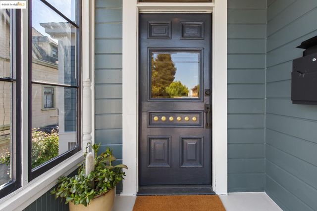 1023 54Th St, Oakland, CA 94608