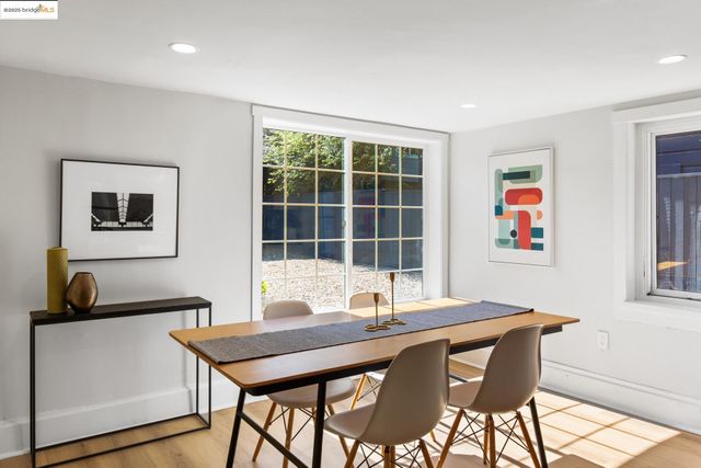 1023 54Th St, Oakland, CA 94608