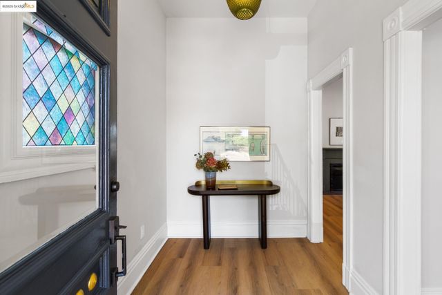 1023 54Th St, Oakland, CA 94608