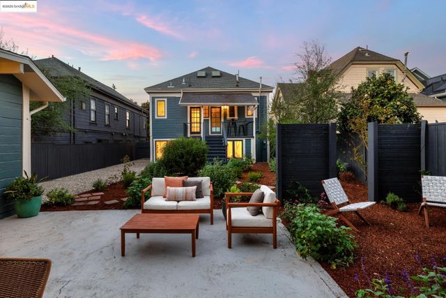 1023 54Th St, Oakland, CA 94608