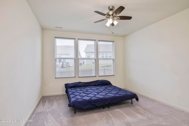 3703 Creekstone Bluff Blvd, La Grange, KY 40031