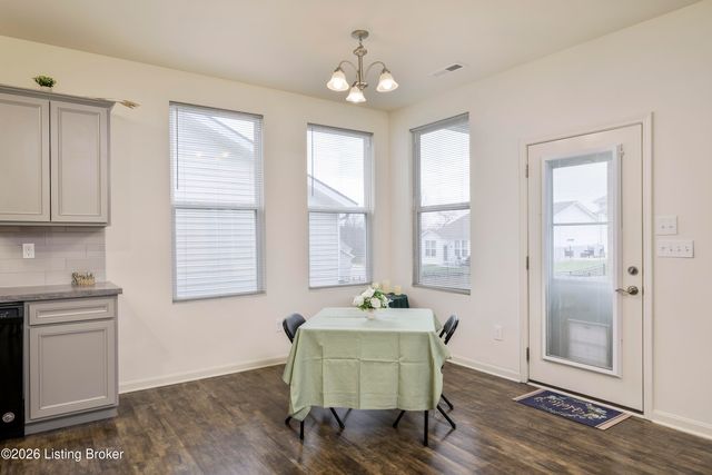 3703 Creekstone Bluff Blvd, La Grange, KY 40031