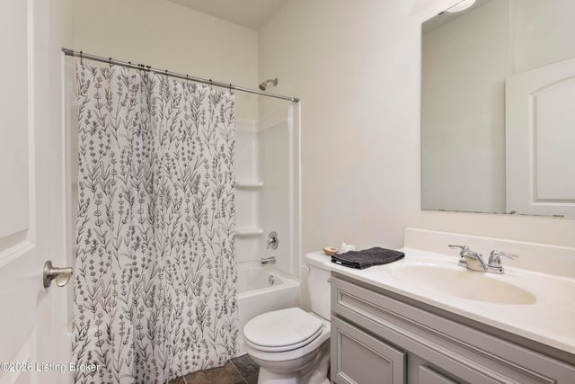 3703 Creekstone Bluff Blvd, La Grange, KY 40031