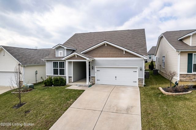 3703 Creekstone Bluff Blvd, La Grange, KY 40031