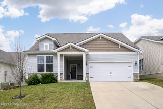 3703 Creekstone Bluff Blvd, La Grange, KY 40031