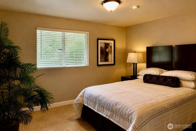 11209 NE 112th Street, Kirkland, WA 98033