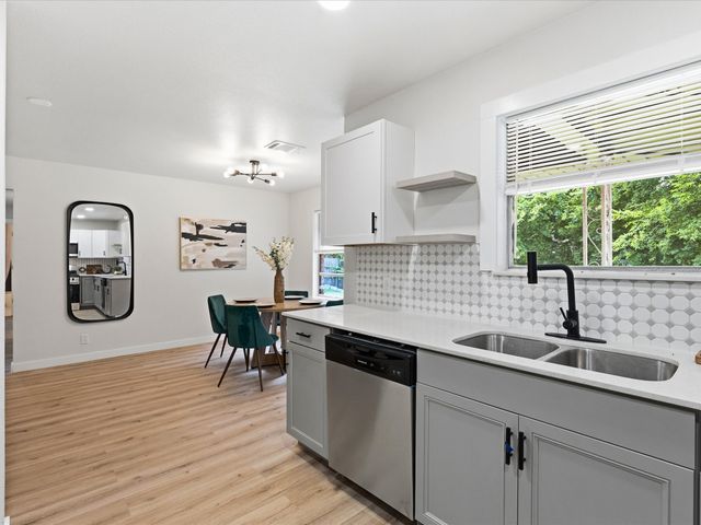 420 W Anita Street, Sherman, TX 75092