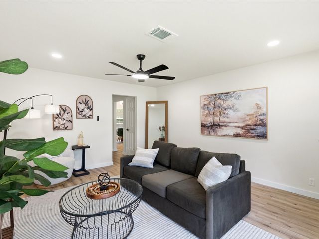 420 W Anita Street, Sherman, TX 75092