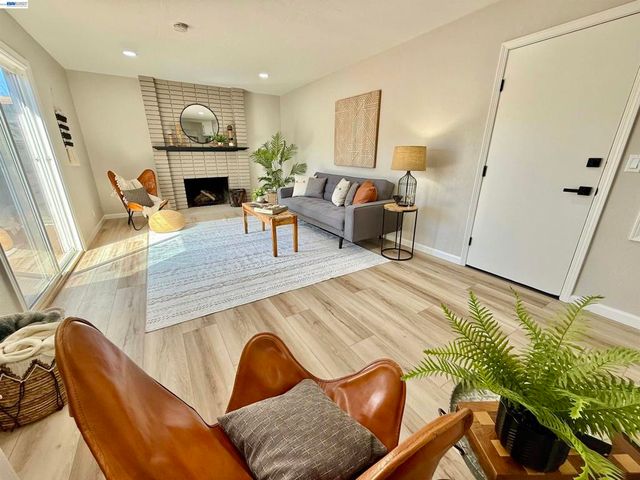 7036 7036 Allegheny, Dublin, CA 94568