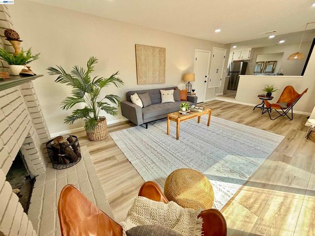 7036 7036 Allegheny, Dublin, CA 94568