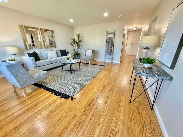 7036 7036 Allegheny, Dublin, CA 94568