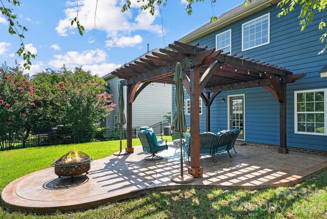 17319 Silas Place Drive, Davidson, NC 28036